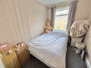 Bedroom- click for photo gallery